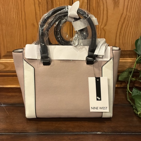 NWT Nine West Hewes Pink Salt Multi Handbag / Shoulder Bag (ABBA) - Picture 4 of 16